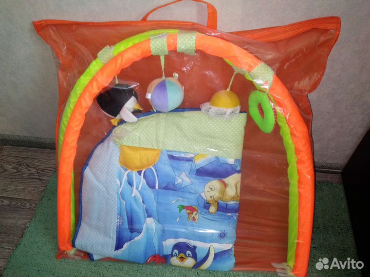 Игровой развивающий коврик