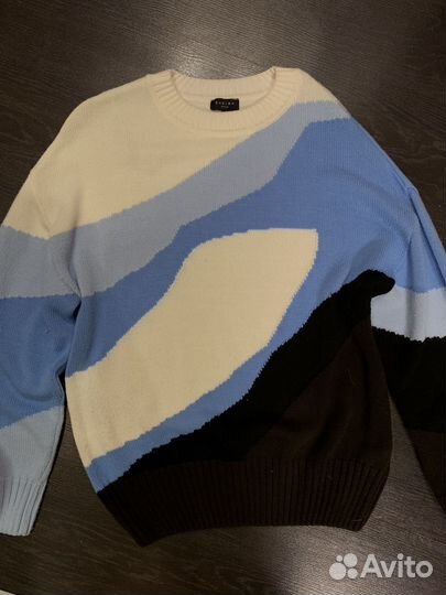 Свитер
