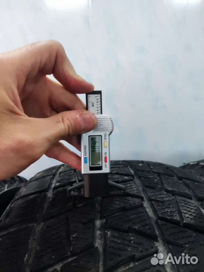 Bridgestone Blizzak DM-V1 285/60 R18 116R