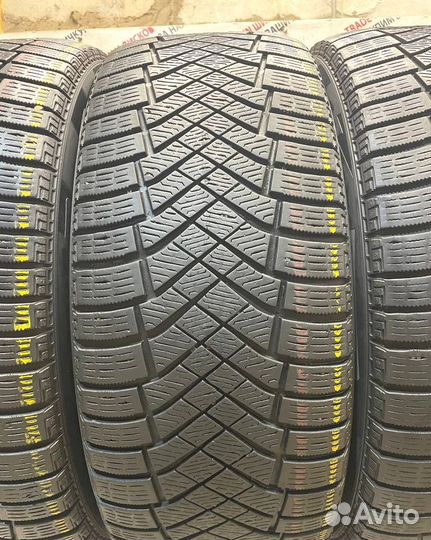 Pirelli Ice Zero FR 245/50 R19 104Q