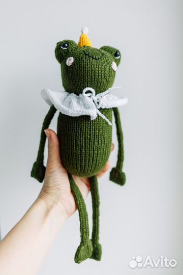 Лягушка вязаная игрушка ручная работа