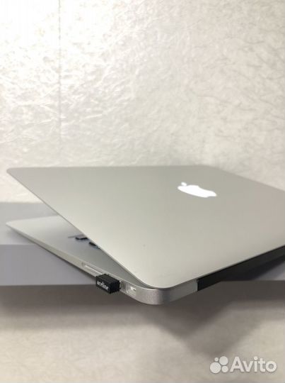 Apple MacBook Air 13 2013