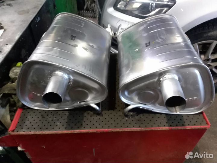 Задняя часть глушителя левая,правая Субару Форесте