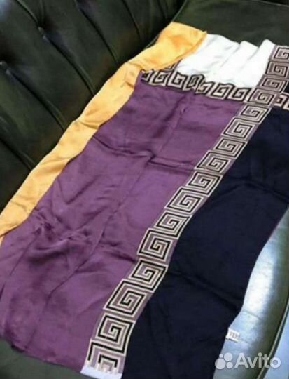 Палантин шелковый италия versace