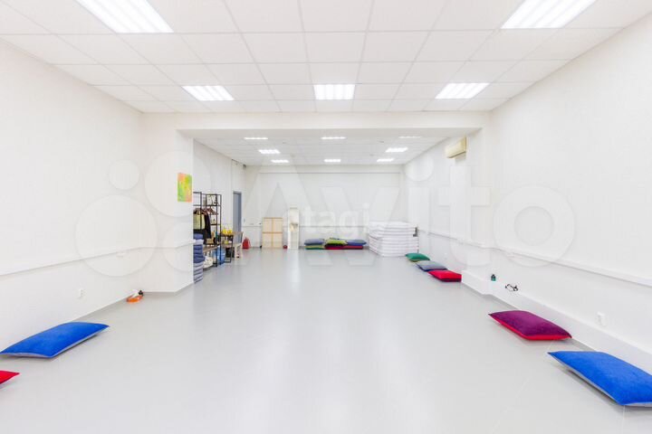 Продам офисное помещение, 320 м²