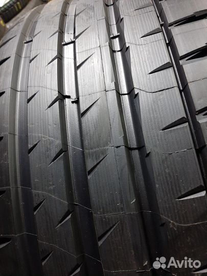 Michelin Pilot Sport 4 S 265/40 R22 106Y