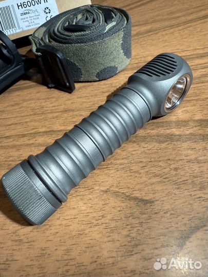 Налобный фонарь Zebralight H600w II