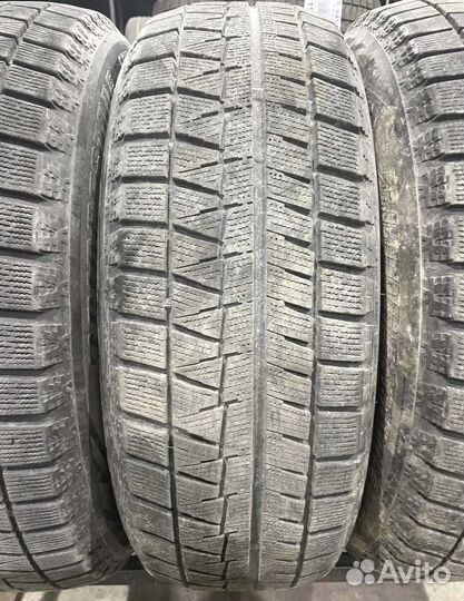 Bridgestone Blizzak Revo GZ 205/60 R16 92S