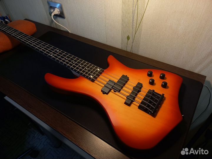 Бас-гитара Starforce 00374