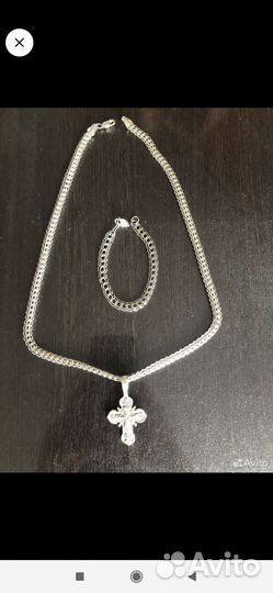 Серебренная цепь Браслета нет