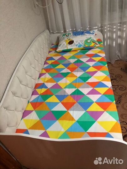 Кровать с каретной стяжкой детская/ подростковая