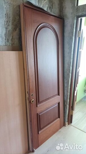 Дверь межкомнатная массив шпон 800 бу Испания