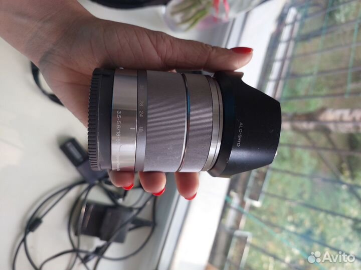 Продам беззеркальный фотоаппарат Sony nex 5