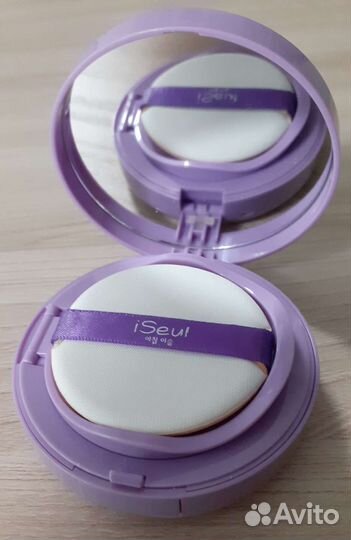 Увлажняющий тональный кушон для лица