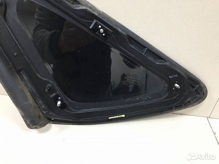 Стекло кузовное глухое правое Hyundai i40 VF 2011
