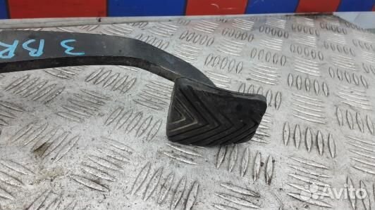 Педаль тормоза hyundai santa FE 2 (3BR03O201)