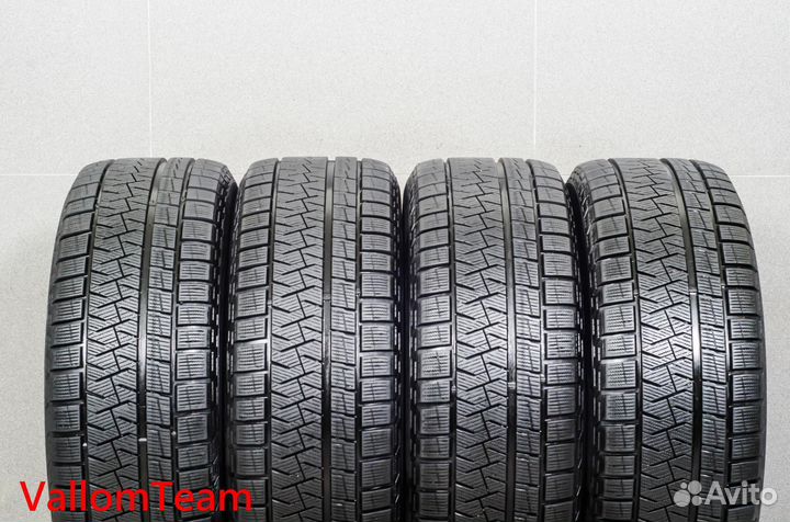 Pirelli Ice Asimmetrico Plus 215/60 R16 95Q