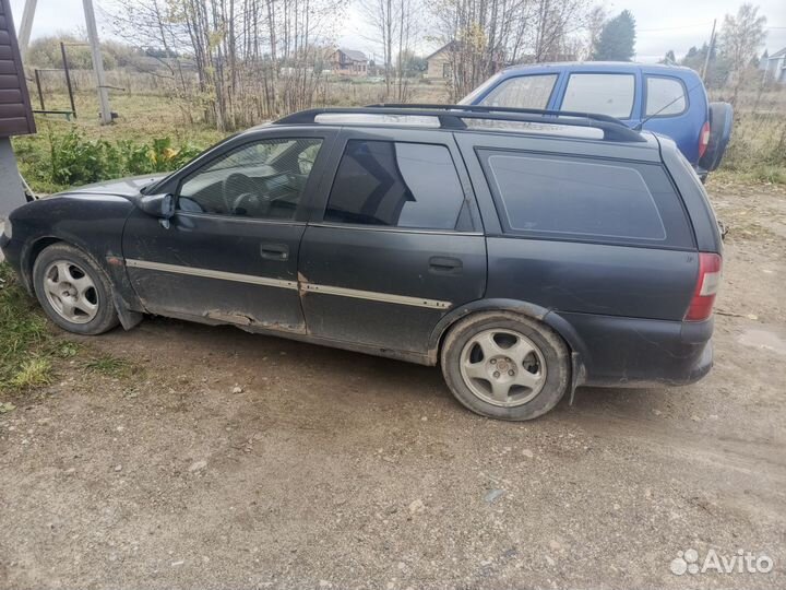 Opel Vectra 1.8 МТ, 1998, 382 000 км