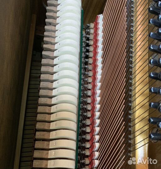 Пианино Стейнвей (Steinway & Sons V-125)