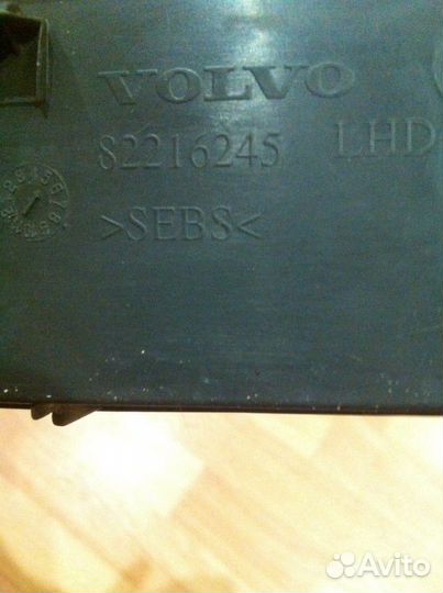 Резиновая панель левая сторона Volvo Fh4