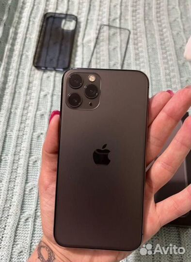 iPhone 11 Pro, 256 ГБ