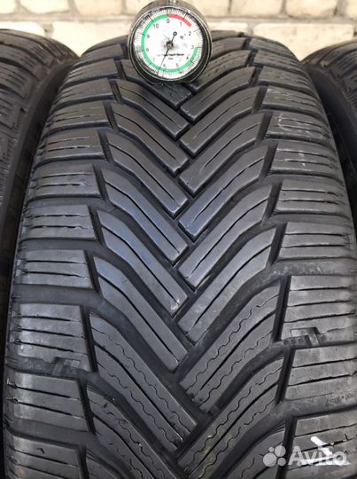 Michelin Alpin 6 215/55 R17 98V
