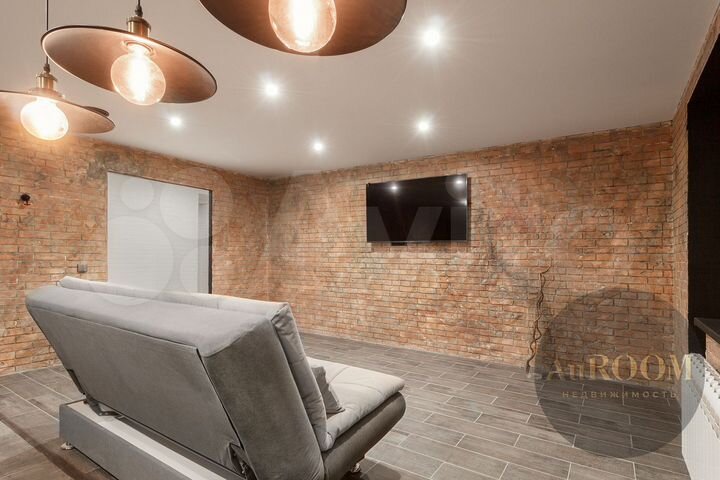 3-к. квартира, 76,5 м², 1/10 эт.