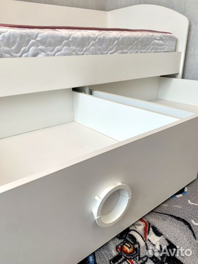 Кровать детская