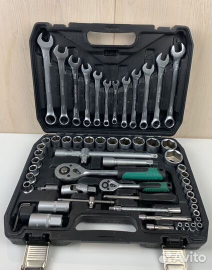 Набор инструментов головки, ключи, трещетки