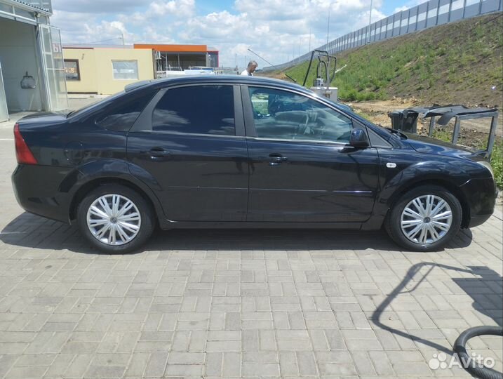 Ford Focus 1.8 МТ, 2007, 2 000 км