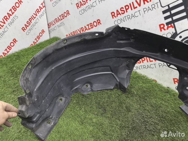 Подкрылок передний правый Mazda Axela blefw 2009