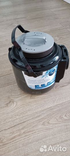 Пылесос Philips FC8950 (водный фильтр)