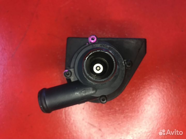 Водяная помпа Volkswagen Tiguan CAV 1.4