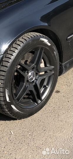 Pirelli Ice Zero 235/45 R17 97T