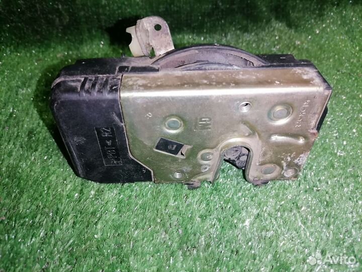Замок двери опель вектра б