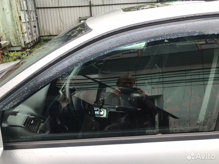 Стекло передней правой двери Ауди А4. Б6. 8Е