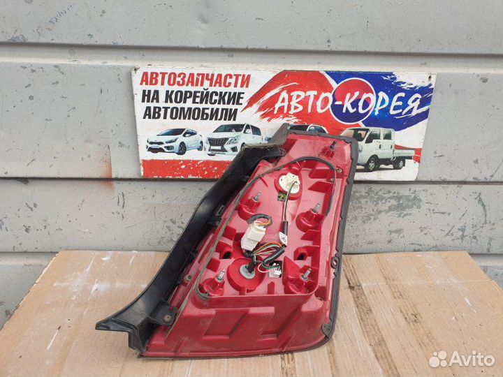Стоп-сигнал задний левый Kia Opirus 2006-2011