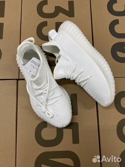 Кроссовки женские Adidas Yeezy Boost 350 v2 White