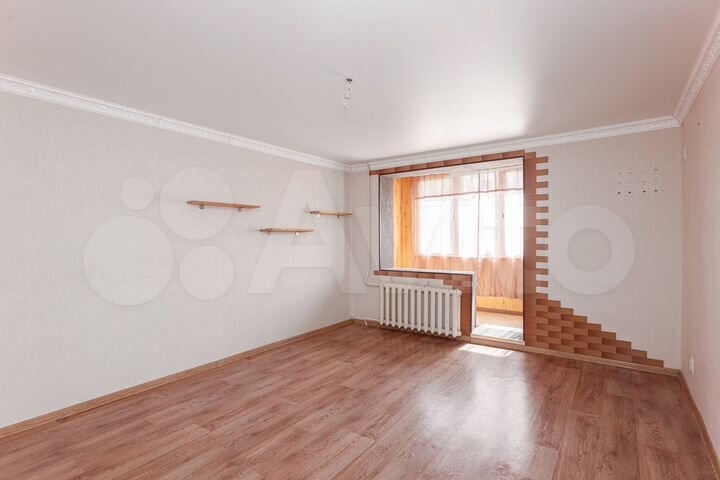 3-к. квартира, 65 м², 2/4 эт.