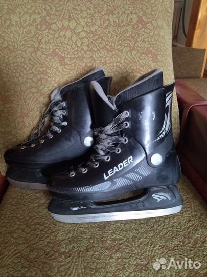 Коньки хоккейные размер 39