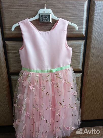 Нарядное платье для девочки