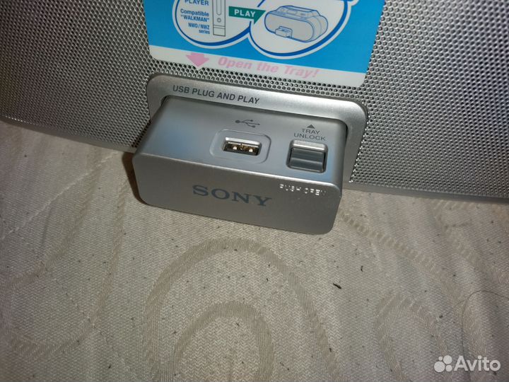 Радио проигрыватель, CD и USB sony