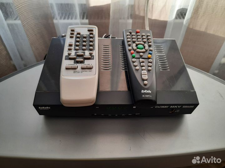 Телевизор JVC и цифровой ресивер BBK