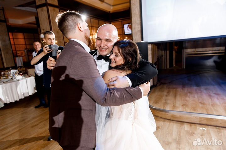 Ведущий на мероприятии