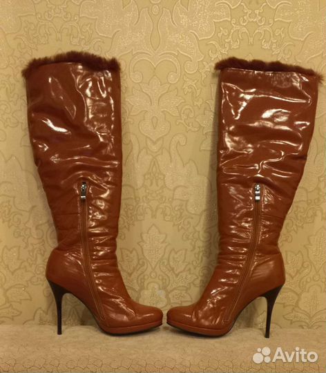 Сапоги зима, нат. Лаковая кожа 39 размер