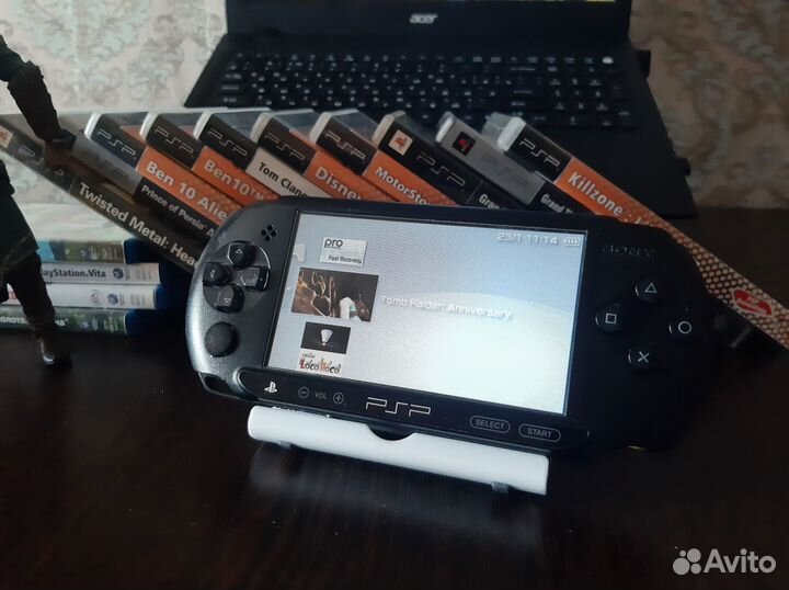 Sony psp e1000 белая /чёрная, 64 гб,90 ирг