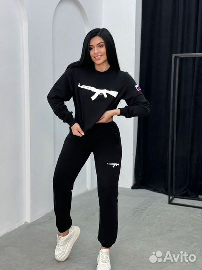 Спортивный костюм