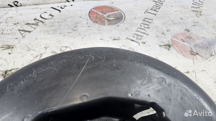 Ниша запасного колеса на Mercedes R129