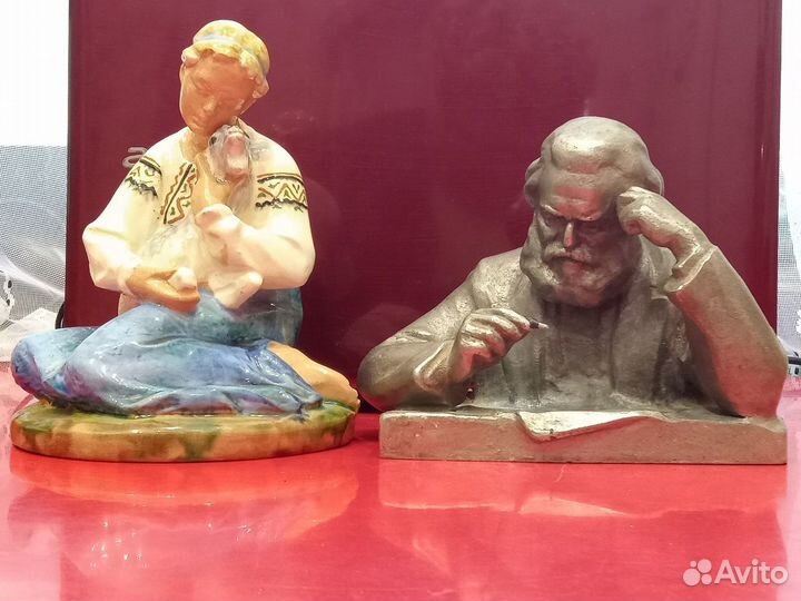 Статуэтка и бюст