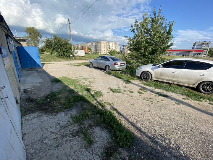 Гараж, > 30 м²